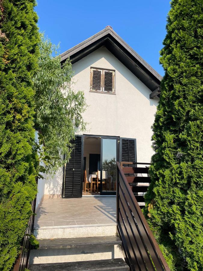 Tomasova Kuca Holiday home Krizevci